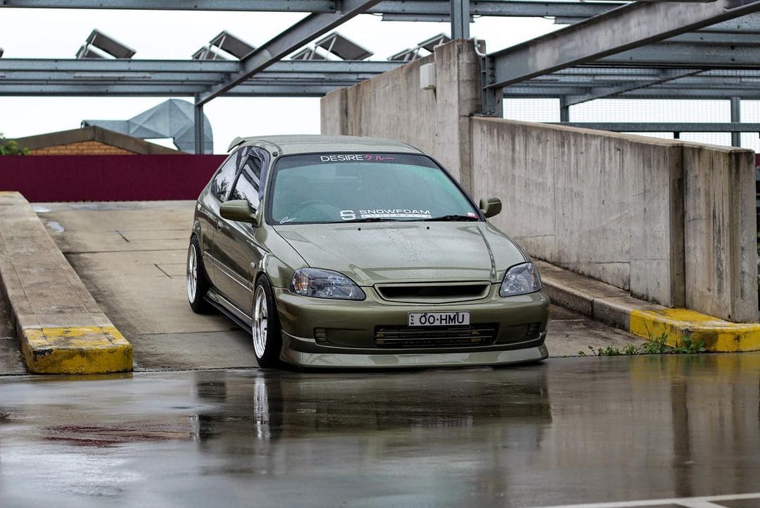 Modified 2000 JDM Honda Civic Hatchback 