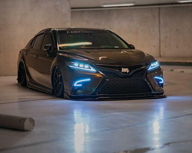 2018 Toyota Camry SE Fog Lights