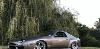Dave Matehaere’s Mazda FC RX7