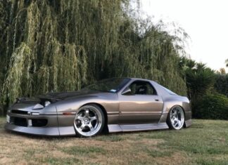 Dave Matehaere’s Mazda FC RX7