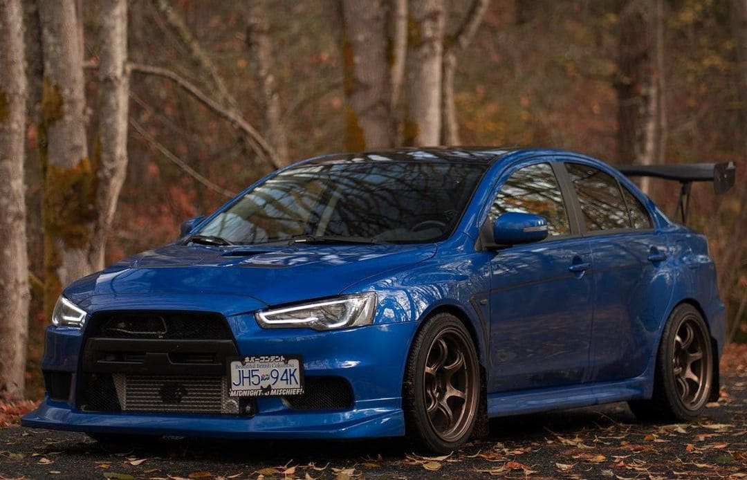 Blue 2015 Mitsubishi Evolution