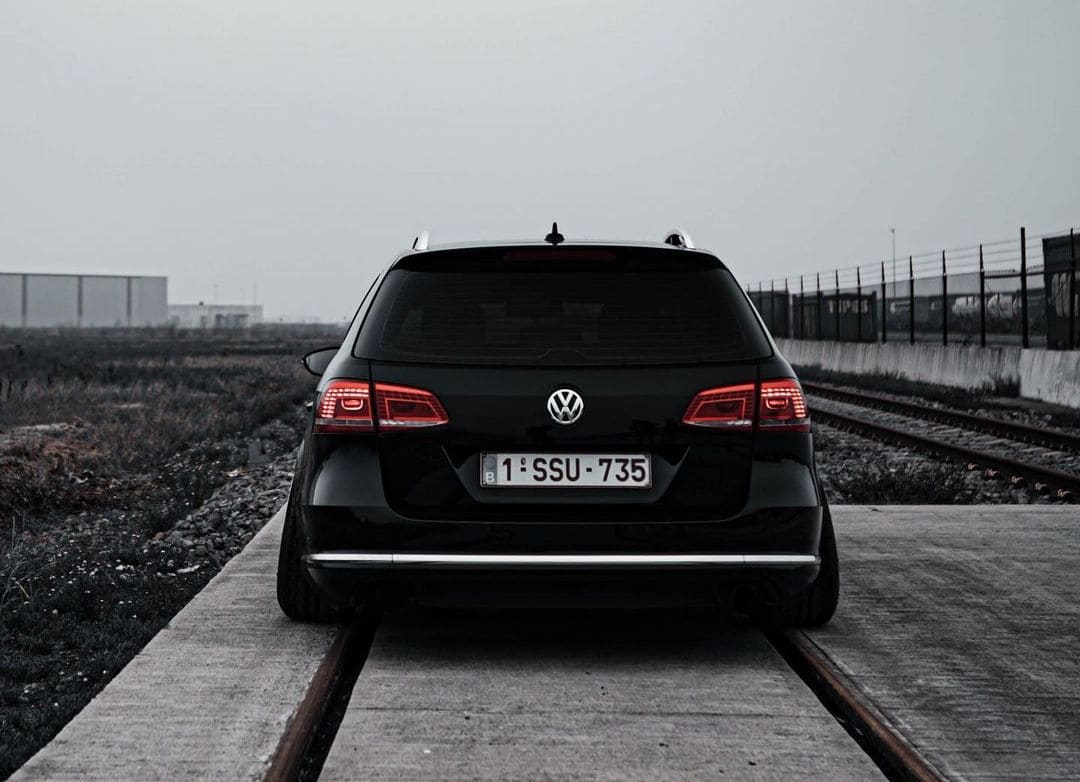Stanced Volkswagen Passat B7
