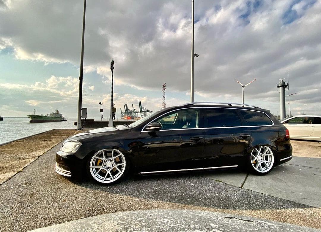 Volkswagen Passat B7 On Air suspension 