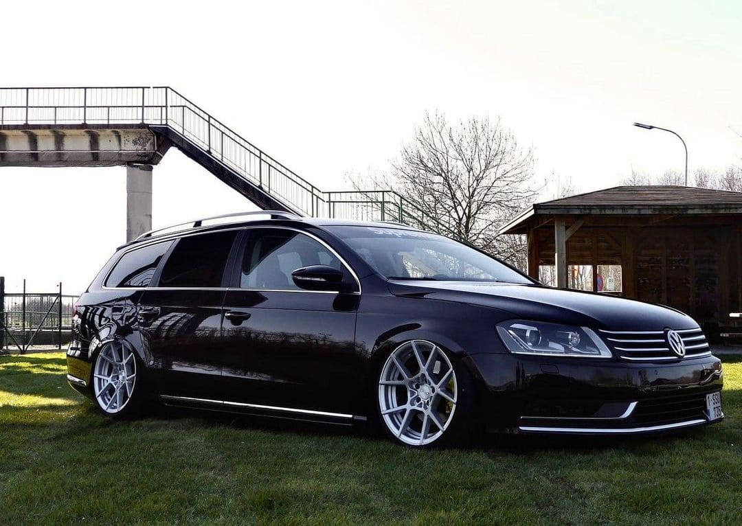 Volkswagen Passat B7 With Rims