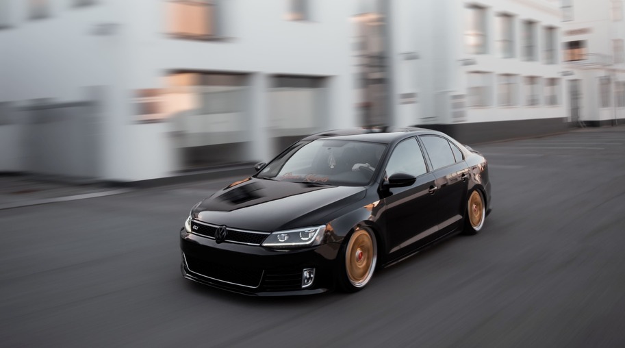 2011 VW Jetta Mk6 With Rims