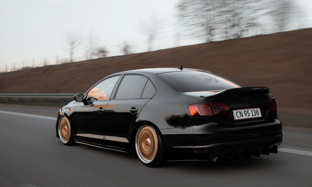 2011 VW Jetta Mk6 On Air suspension 