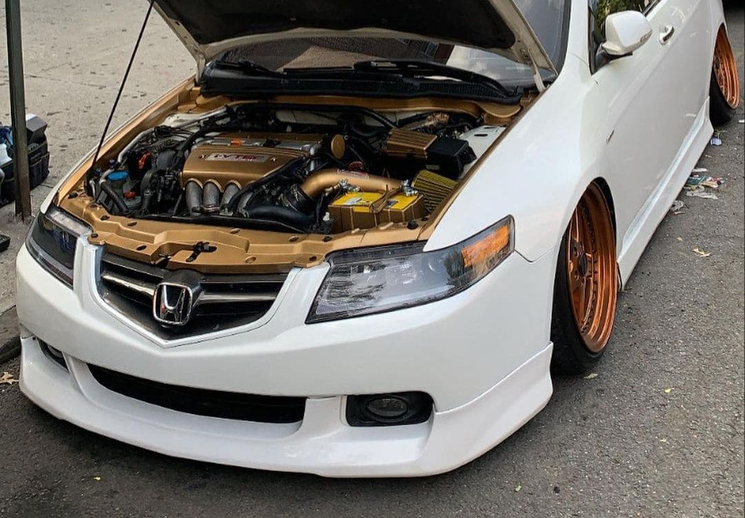 Acura TSX CL9 Engine bay