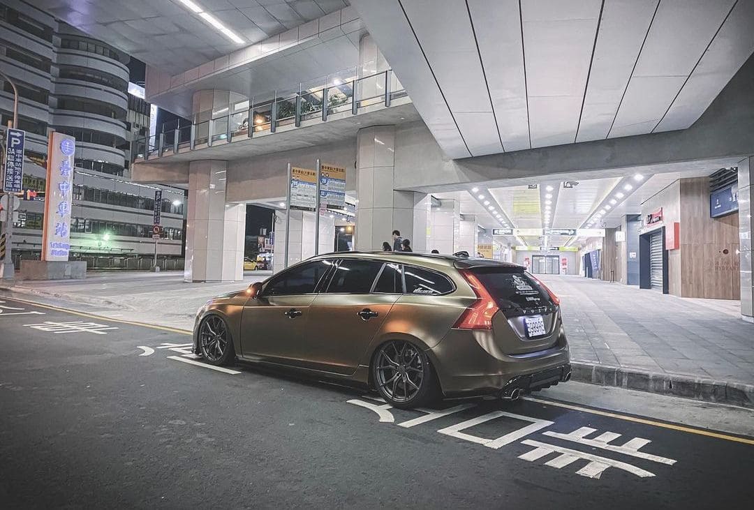 volvo v60 modified 