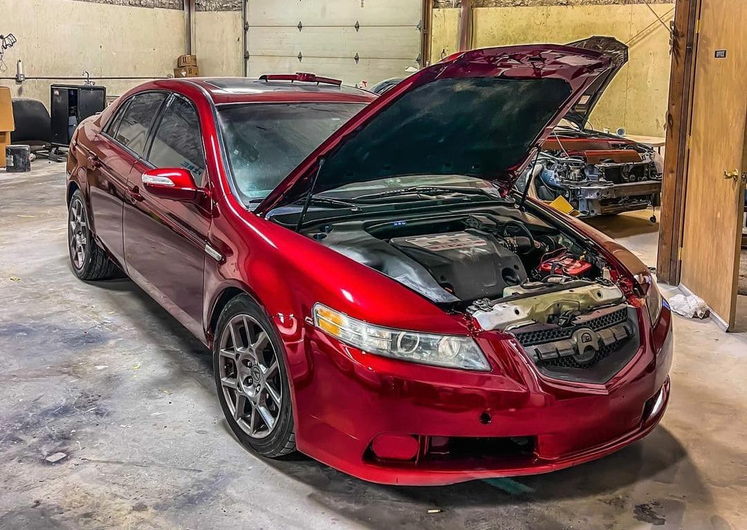 Acura TL Type S Engine bay