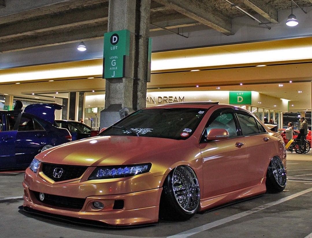 Acura TSX on air