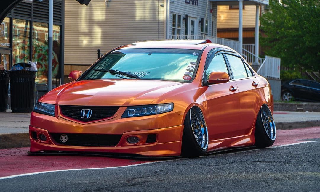 lowered Acura TSX