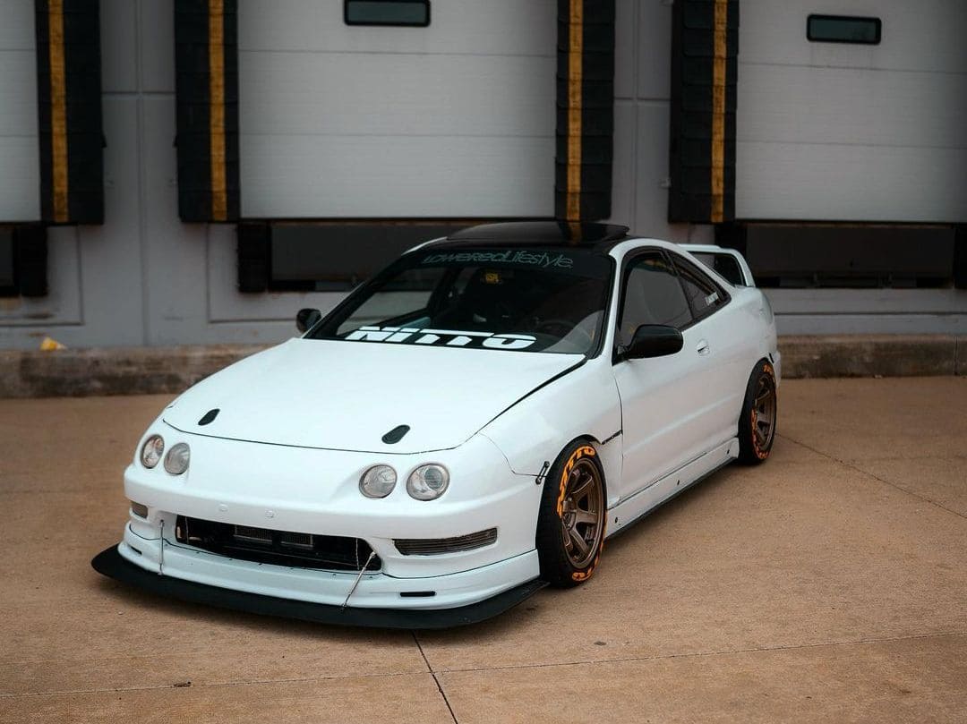 modified Acura Integra