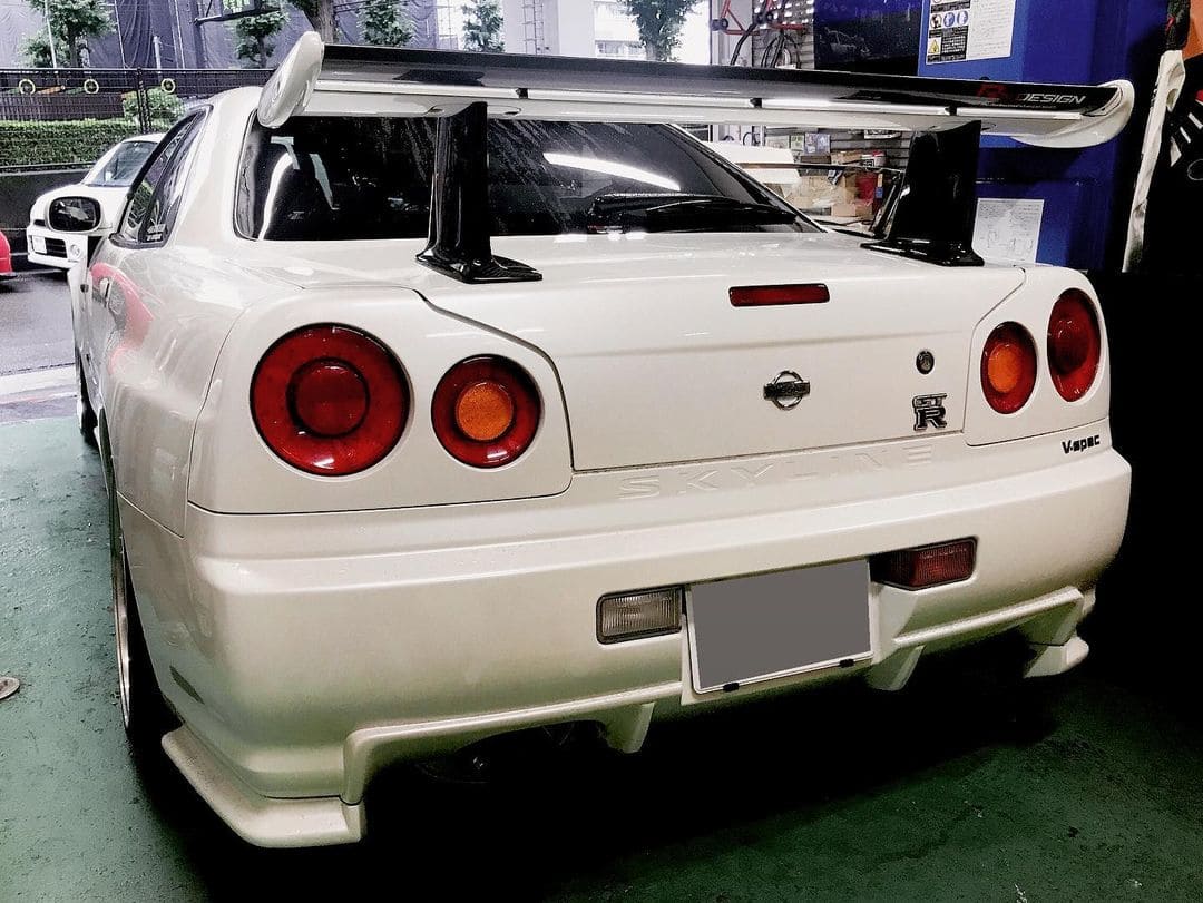 Nissan Skyline Wing