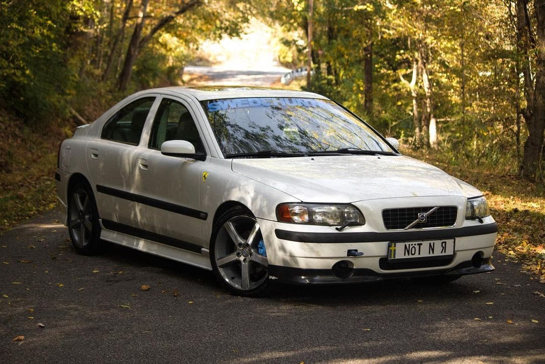 Modded Volvo S60 