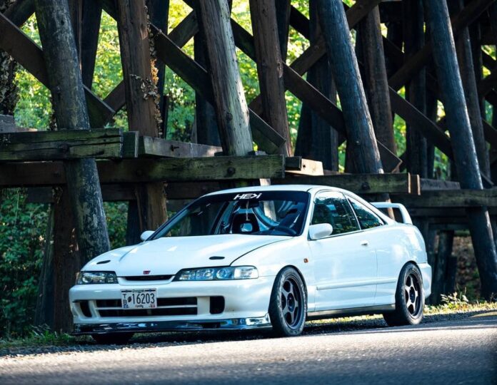 Chris Trask's 1994 Acura Integra