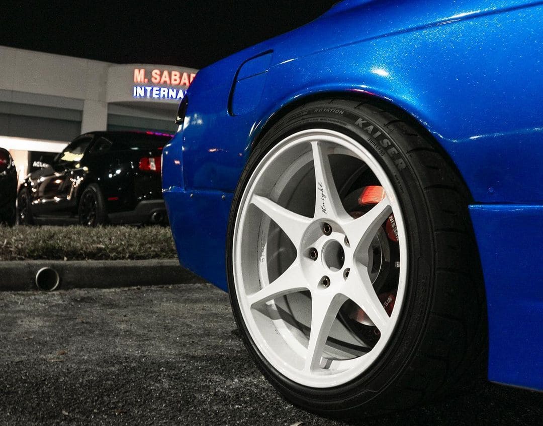 Lowered Nissan 240sx