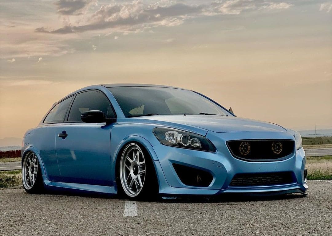 Volvo C30 T5 R-Design On Air Suspension 