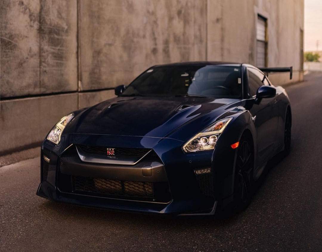 Nissan Skyline GT-R R35 Front End 