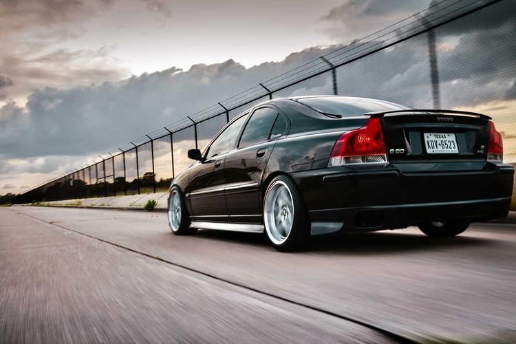 Volvo S60R Wing