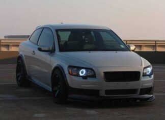 Dennis Hadziselimovic 2008 Volvo C30 coupe 2.0 Dennis Hadziselimovic 2008 Volvo C30 coupe 2.0