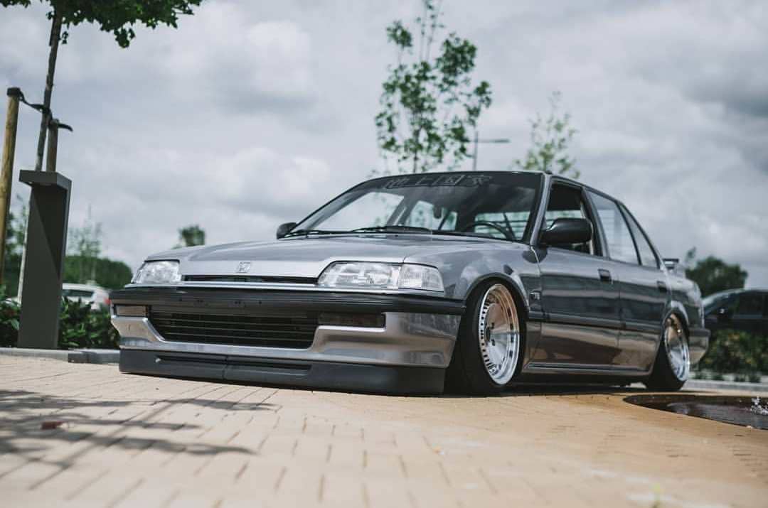 Custom 1990 Honda Civic 