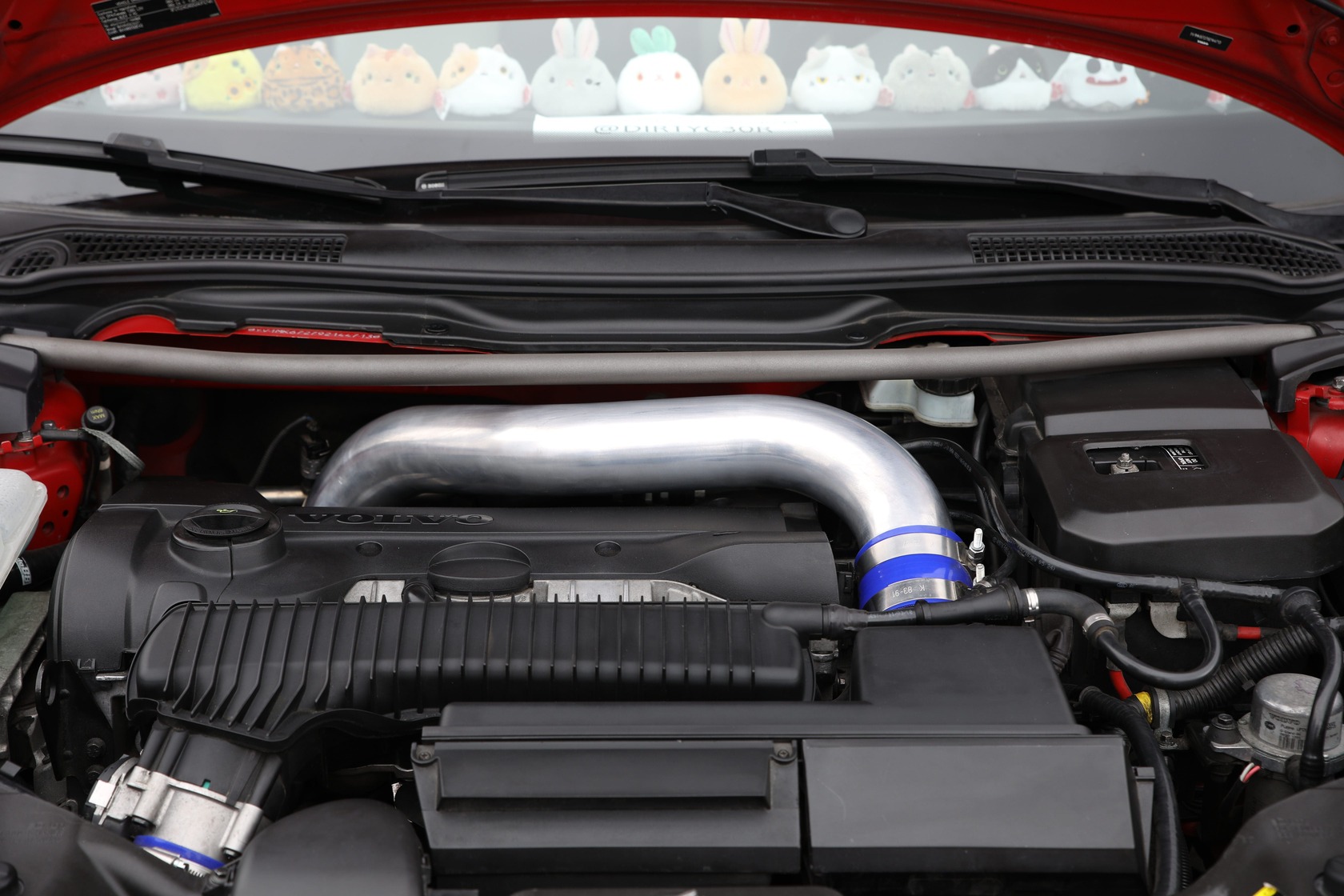 Volvo C30 R-Design Engine bay