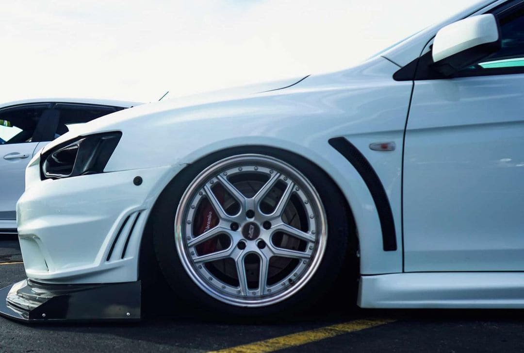 Mitsubishi Evo GSR On Air Suspension 