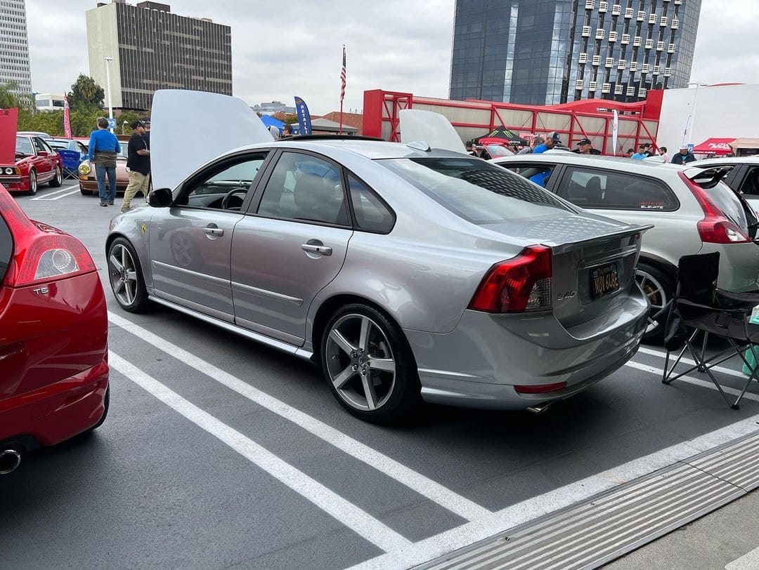 Volvo S40 T5 R-Design Wing