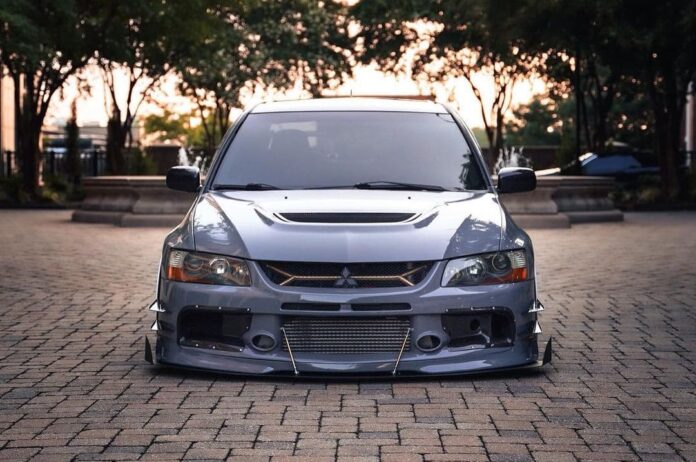 Sue Moua's 2006 Mitsubishi Lancer Evolution MR