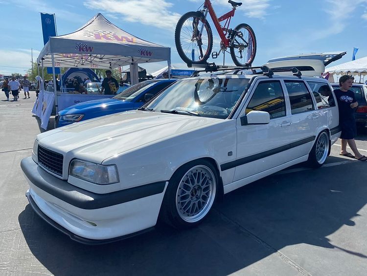 Lowered Volvo 850 R Wagon 