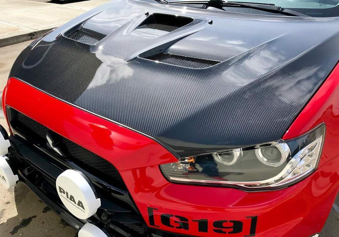 Mitsubishi Lancer Evolution X Hood