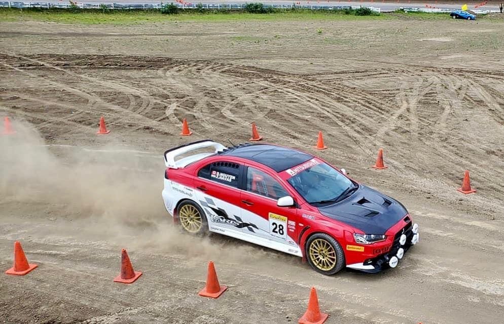 Mitsubishi Lancer Evolution X With Rims