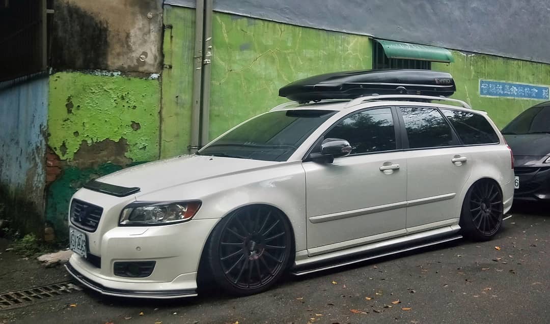 Volvo V50 R-design Front Lip