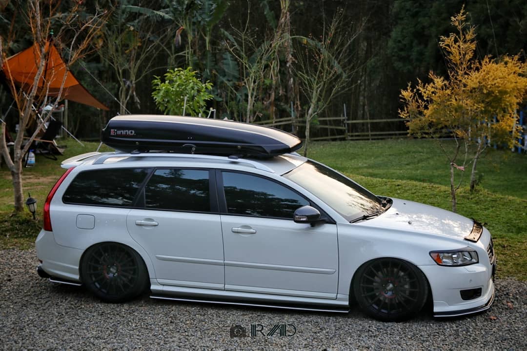 Volvo V50 R-design On Air Suspension 