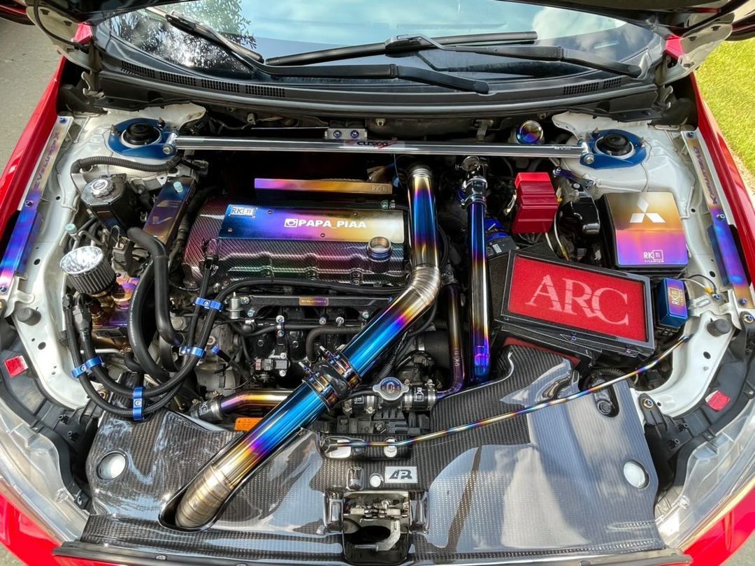 Mitsubishi Lancer Evolution X Engine Bay