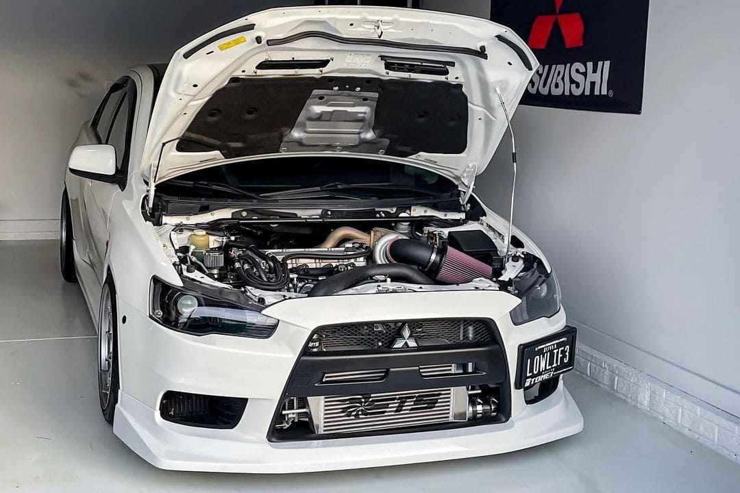 Mitsubishi Lancer Evolution Gsr Engine Bay