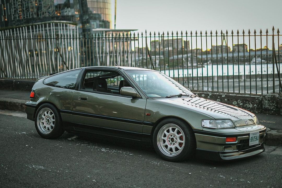 Lowered Honda CRX