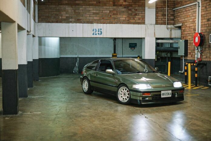 Sanchai Trachu's 1988 Honda CRX