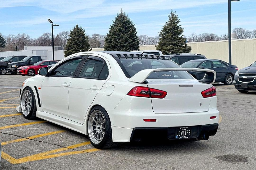 Mitsubishi Lancer Evolution Gsr Rear End