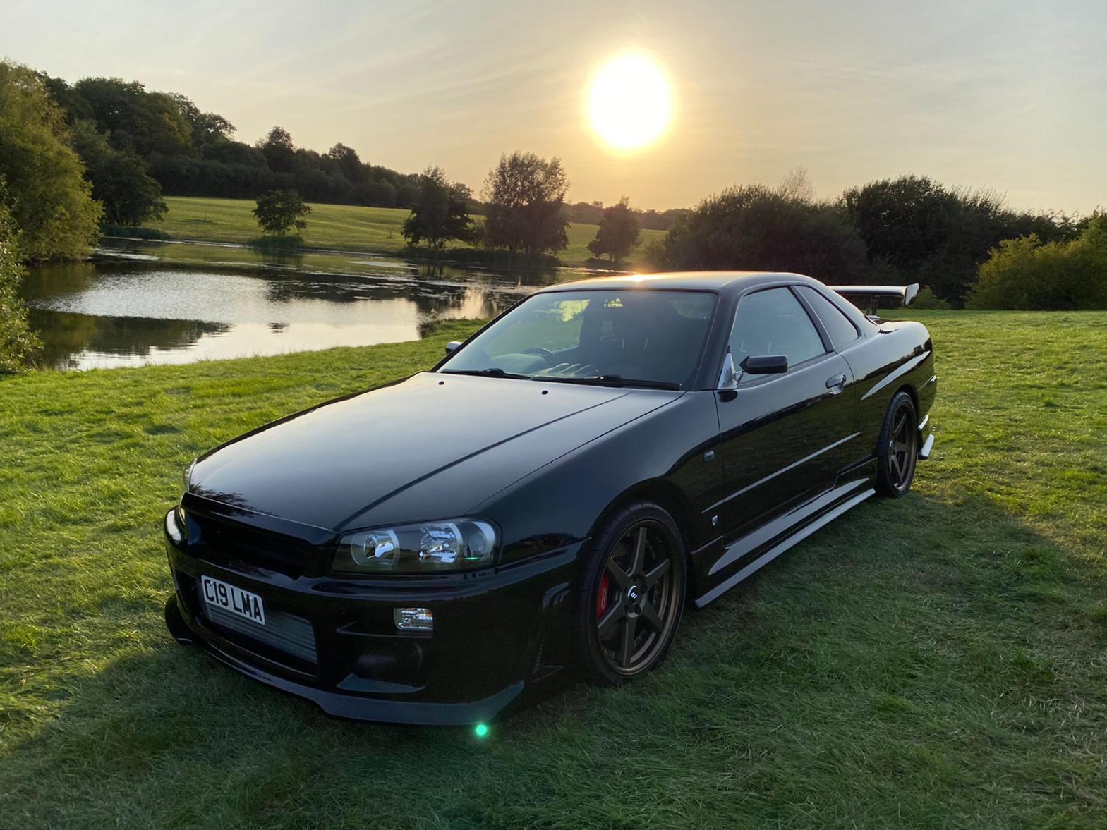 Modified 1998 Nissan Skyline R34 GTT