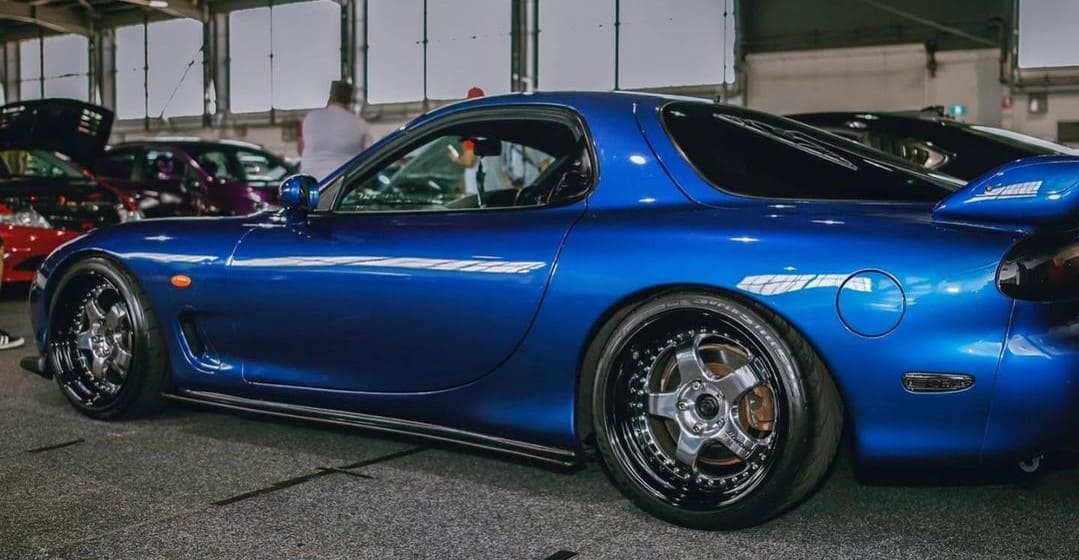 Modified 2000 Mazda FD RX-7 Type R