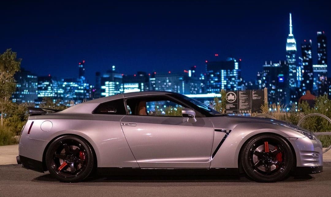 Lowered 2016 Nissan GTR Premium