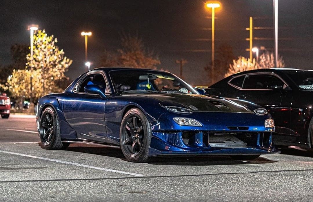 1993 Mazda RX-7 With Rims