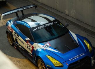 Chrispy’s 2010 Nissan GTR GT3 Chrispy's 2010 Nissan GTR GT3