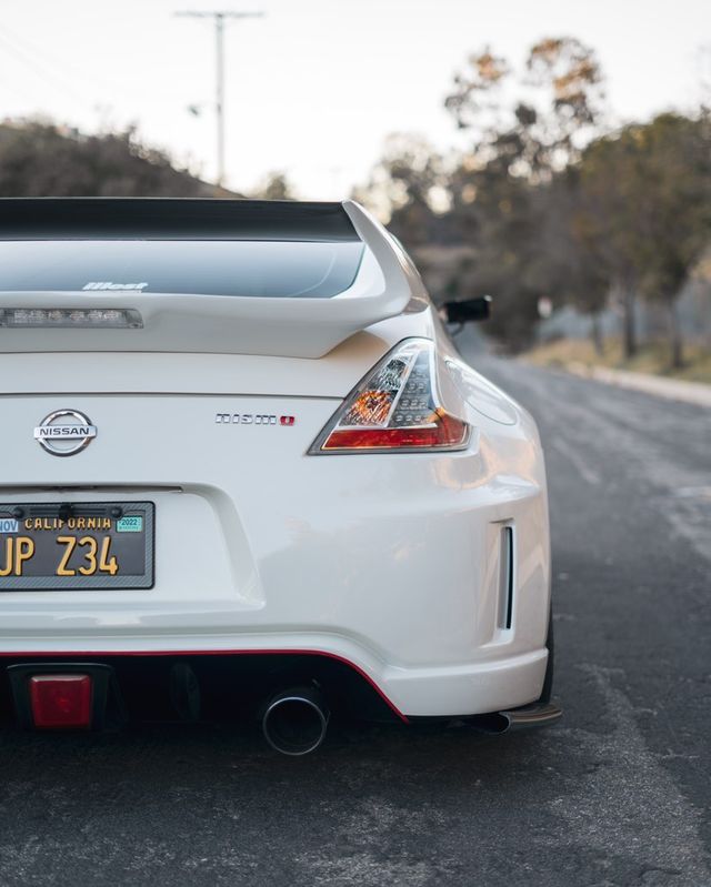 2017 Nissan 370z Rear End